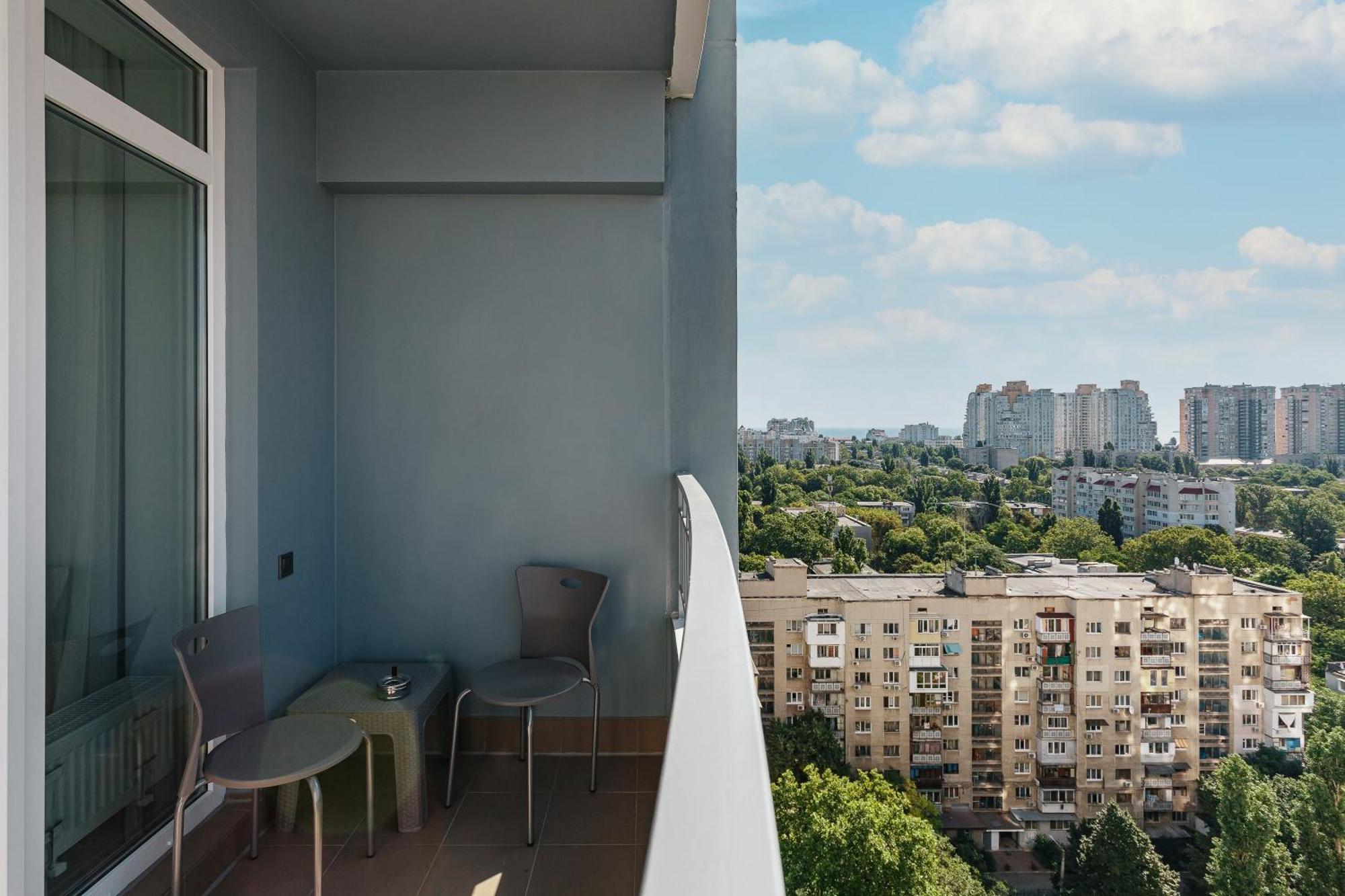 Premium Apartments Four Seasons Одесса Экстерьер фото